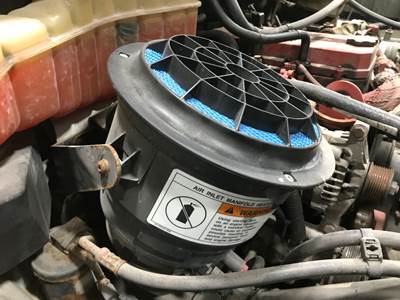 Freightliner M2 106 Air Cleaner / Air Filter Housing