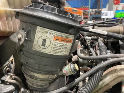 Freightliner M2 106 Air Cleaner / Air Filter Housing