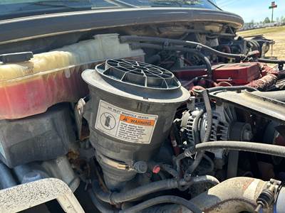 Freightliner M2 106 Air Cleaner / Air Filter Housing