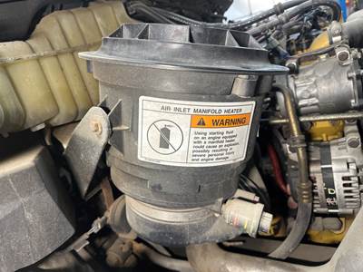 Freightliner M2 106 Air Cleaner / Air Filter Housing