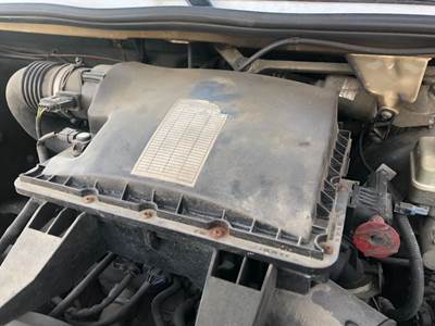 Freightliner Sprinter Air Cleaner / Air Filter Housing