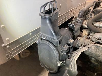 Hino 155 Air Cleaner / Air Filter Housing