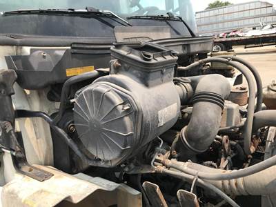 Hino 185 Air Cleaner / Air Filter Housing