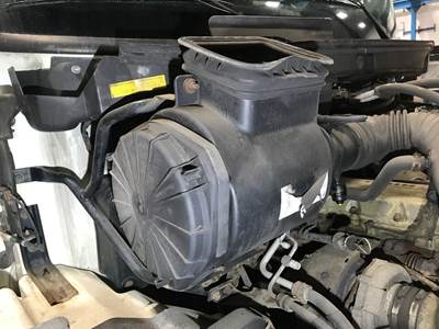 Hino 338 Air Cleaner / Air Filter Housing