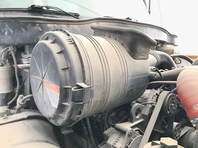 International 4200 Air Cleaner / Air Filter Housing