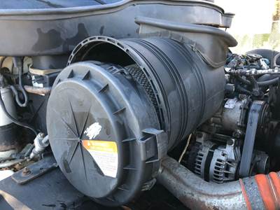 International 4300 Air Cleaner / Air Filter Housing