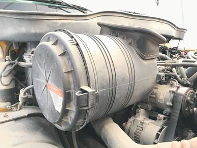 International 4300 Air Cleaner / Air Filter Housing
