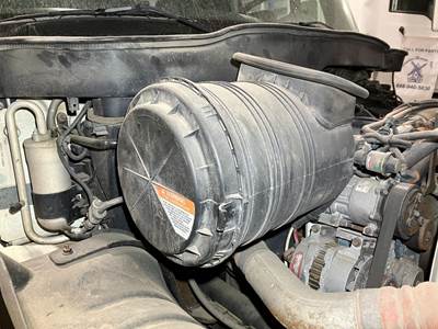 International 4300 Air Cleaner / Air Filter Housing