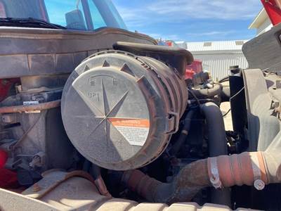 International 4300 Air Cleaner / Air Filter Housing