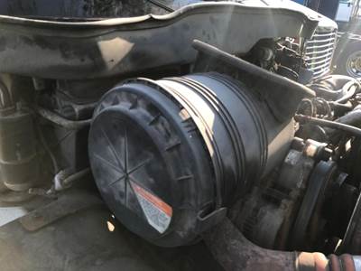 International 4300 Air Cleaner / Air Filter Housing