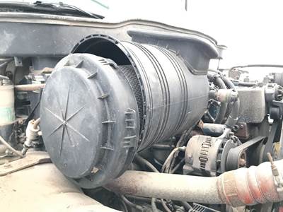 International 4400 Air Cleaner / Air Filter Housing