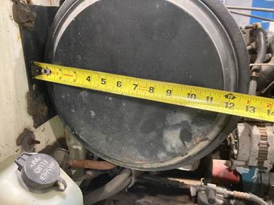 International 4700 Air Cleaner / Air Filter Housing