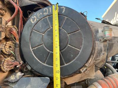 International 9100 Air Cleaner / Air Filter Housing