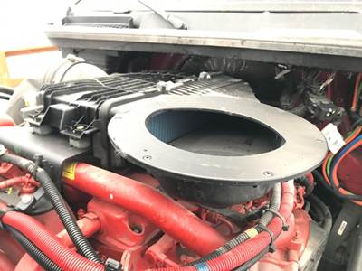 International LT Air Cleaner / Air Filter Housing