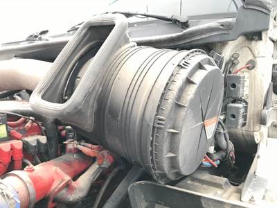 International ProStar Air Cleaner / Air Filter Housing