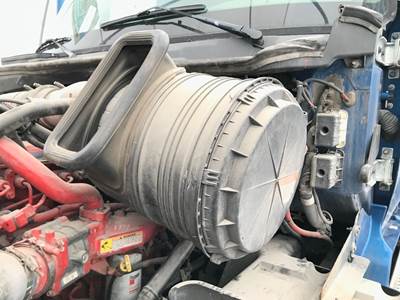 International ProStar Air Cleaner / Air Filter Housing