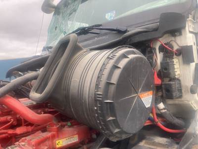 International ProStar Air Cleaner / Air Filter Housing