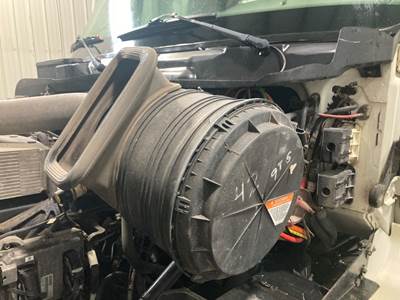 International ProStar Air Cleaner / Air Filter Housing