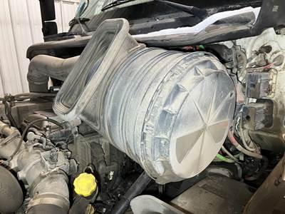 International ProStar Air Cleaner / Air Filter Housing