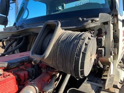 International ProStar Air Cleaner / Air Filter Housing