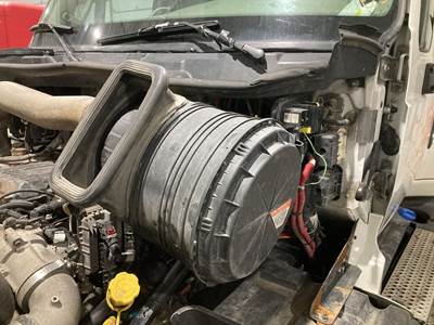 International ProStar Air Cleaner / Air Filter Housing