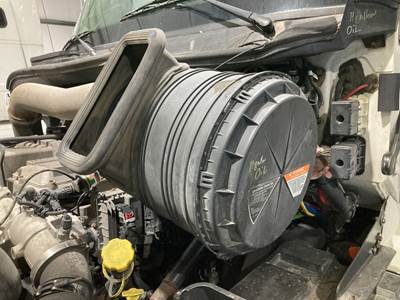 International ProStar Air Cleaner / Air Filter Housing