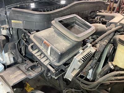 International TerraStar Air Cleaner / Air Filter Housing