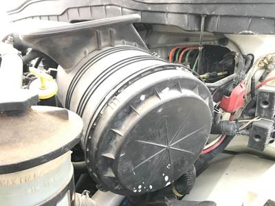 International WorkStar Air Cleaner / Air Filter Housing