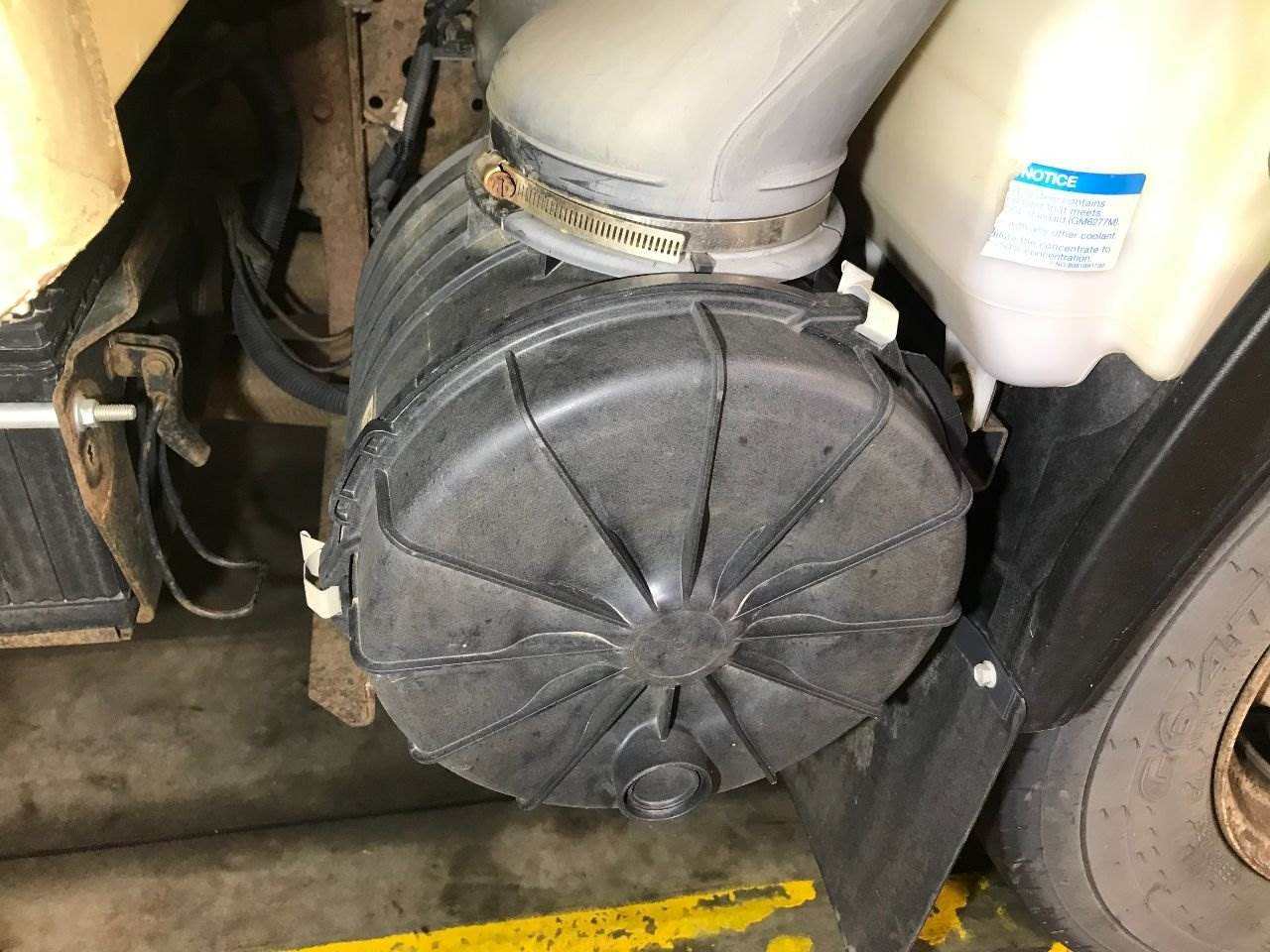 2015 Isuzu NPR Air Cleaner / Air Filter Housing For Sale Sioux Falls