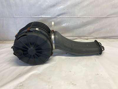 Isuzu NPR Air Cleaner / Air Filter Housing