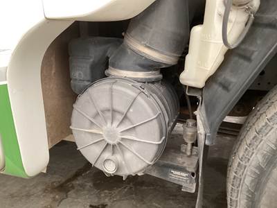 Isuzu NPR Air Cleaner / Air Filter Housing