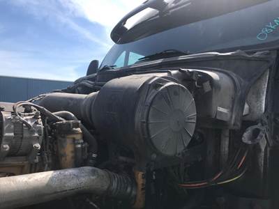 Kenworth T2000 Air Cleaner / Air Filter Housing