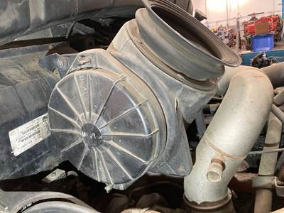 Kenworth T300 Air Cleaner / Air Filter Housing