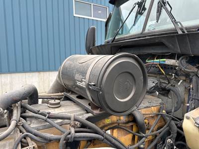 Kenworth T600 Air Cleaner / Air Filter Housing