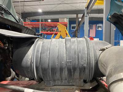 Kenworth T660 Air Cleaner / Air Filter Housing