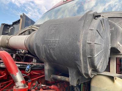 Kenworth T700 Air Cleaner / Air Filter Housing