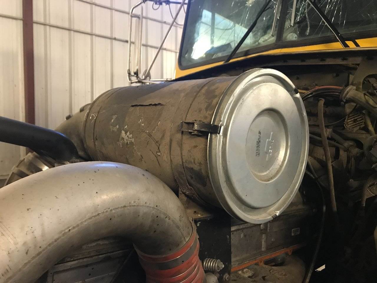 1999 Kenworth T800 Air Cleaner / Air Filter Housing For Sale Kansas