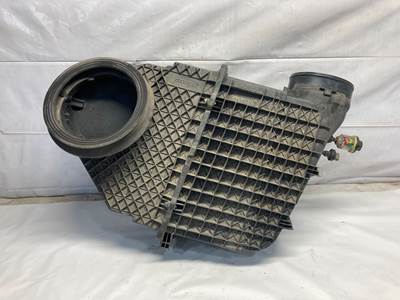 Kenworth W990 Air Cleaner / Air Filter Housing