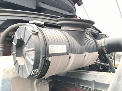 Mack AN (ANTHEM) Air Cleaner / Air Filter Housing