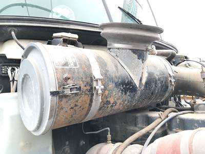 Mack CH Air Cleaner / Air Filter Housing