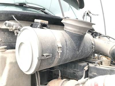 Mack CH Air Cleaner / Air Filter Housing