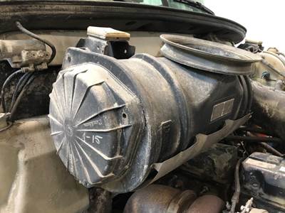 Mack CH Air Cleaner / Air Filter Housing