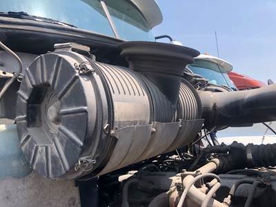 Mack CXN Air Cleaner / Air Filter Housing