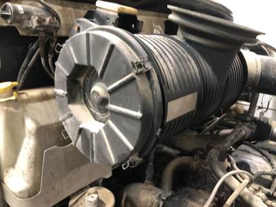 Mack CXN Air Cleaner / Air Filter Housing