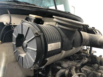 Mack CXN Air Cleaner / Air Filter Housing
