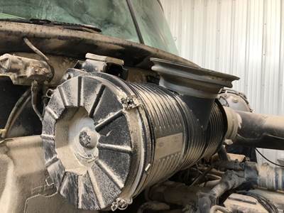 Mack CXN Air Cleaner / Air Filter Housing