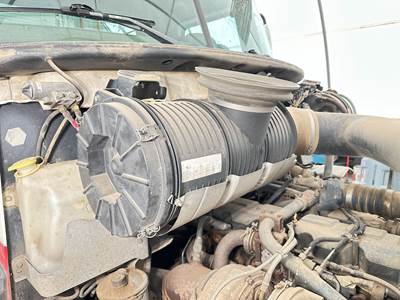 Mack CXN Air Cleaner / Air Filter Housing