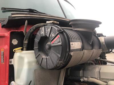 Mack CXU Air Cleaner / Air Filter Housing