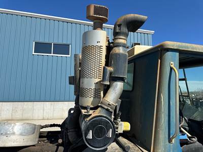 Mack LEU Air Cleaner / Air Filter Housing