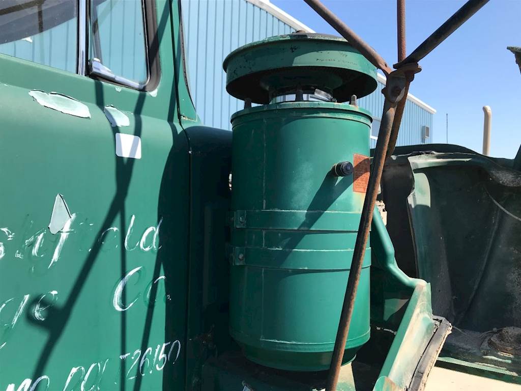 1980 Mack R600 Air Cleaner / Air Filter Housing For Sale Kansas City